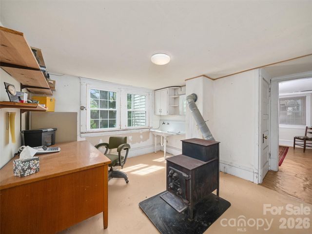 45 Summit Street, Burnsville, NC 28714