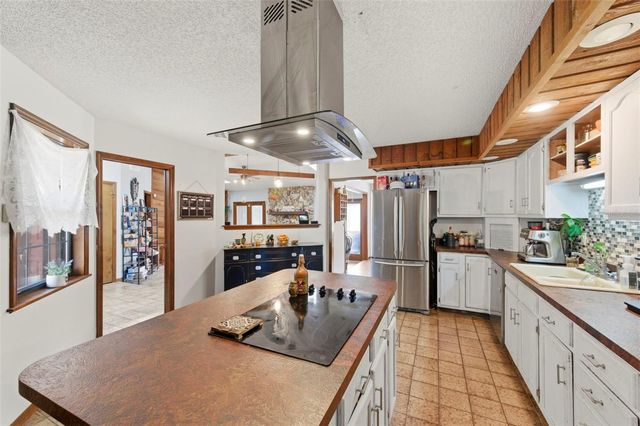 8390 DUNNELLON ROAD, Weeki Wachee, FL 34613