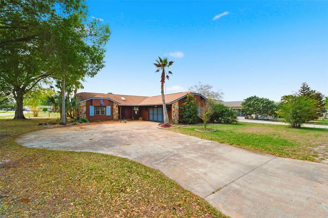 8390 DUNNELLON ROAD, Weeki Wachee, FL 34613