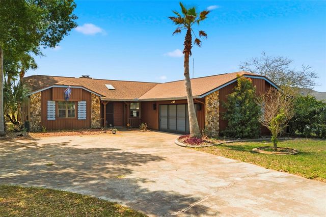 8390 DUNNELLON ROAD, Weeki Wachee, FL 34613