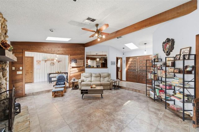 8390 DUNNELLON ROAD, Weeki Wachee, FL 34613