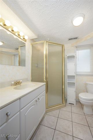 3430 Kellybrook Drive, Cuyahoga Falls, OH 44223