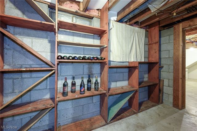 3430 Kellybrook Drive, Cuyahoga Falls, OH 44223