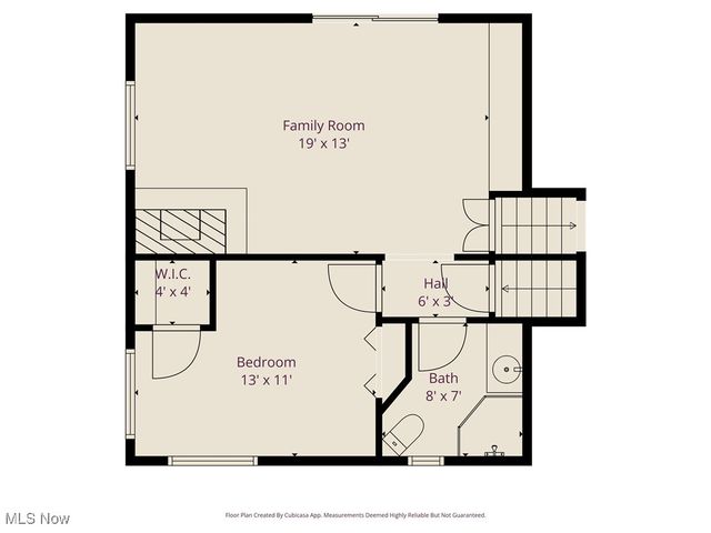 3430 Kellybrook Drive, Cuyahoga Falls, OH 44223