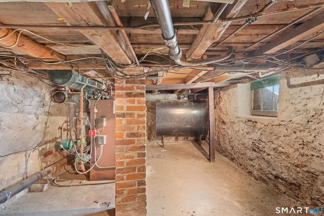 104 Silver Lane, East Hartford, CT 06118