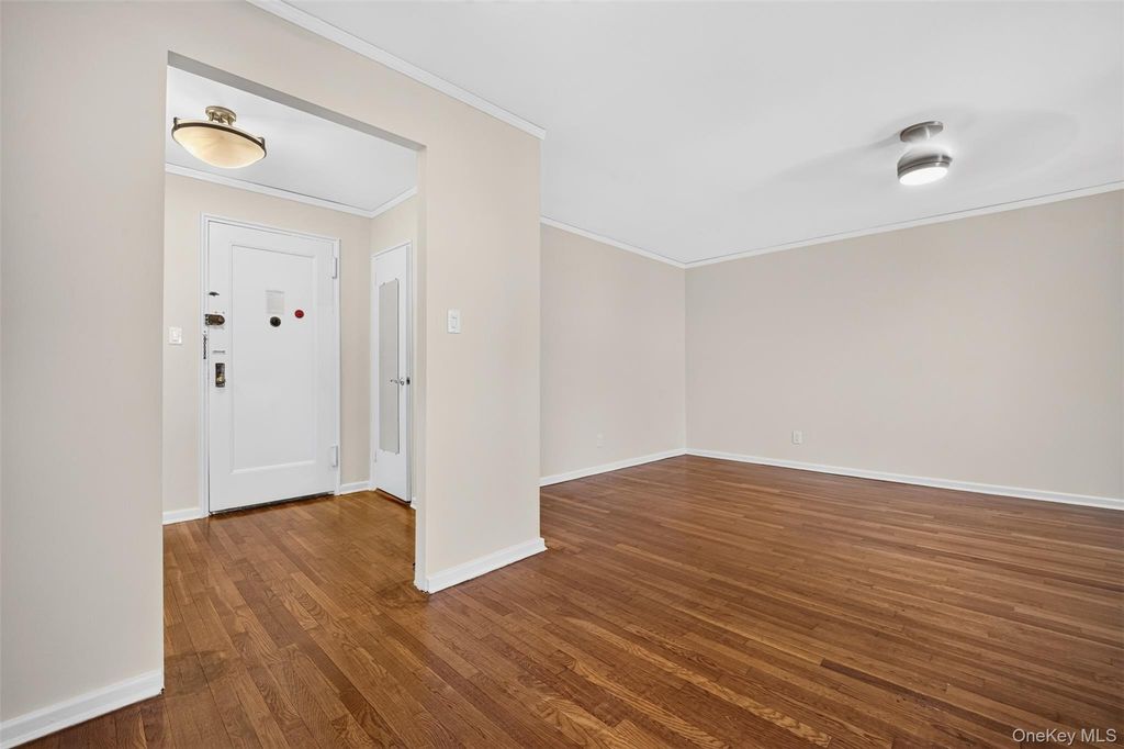 109-23 71st Road 4D, Forest Hills, NY 11375 — photo 4