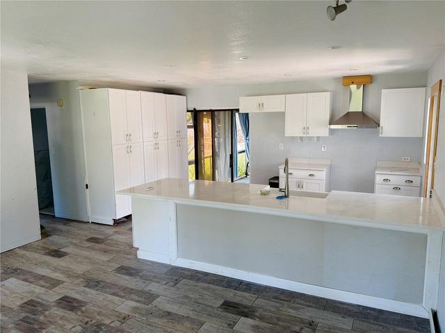 4680 CARSON STREET NE, St Petersburg, FL 33703