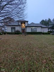 5106 W Fox Hill Court, Muncie, IN 47304