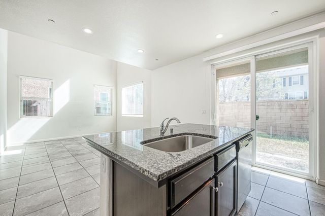 1286 Piazza Lane, Clovis, CA 93612