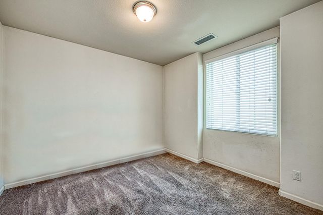 1286 Piazza Lane, Clovis, CA 93612