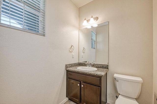 1286 Piazza Lane, Clovis, CA 93612