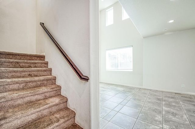 1286 Piazza Lane, Clovis, CA 93612