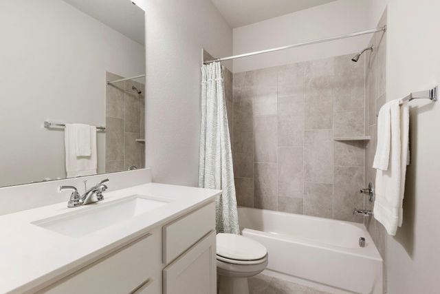 24511 Songlark Bend Drive, Tomball, TX 77375