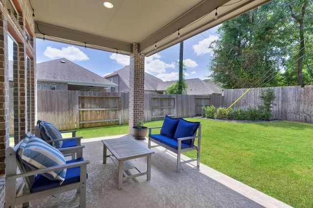 24511 Songlark Bend Drive, Tomball, TX 77375