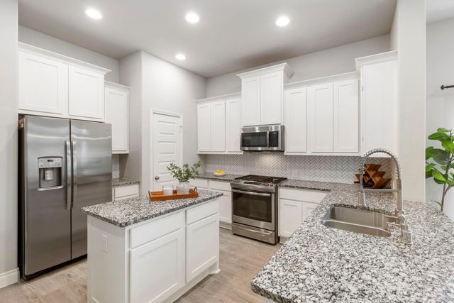 24511 Songlark Bend Drive, Tomball, TX 77375