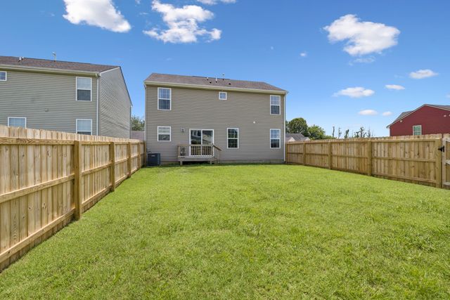 2813 Winterberry Dr, Columbia, TN 38401