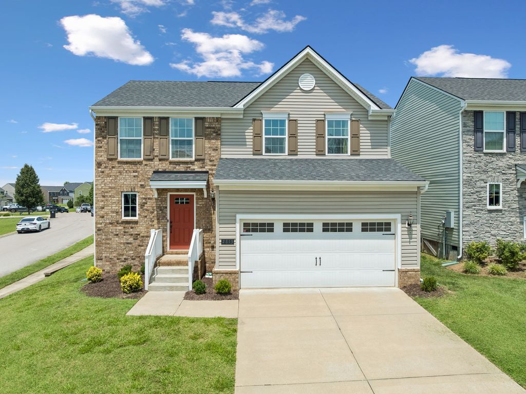 2813 Winterberry Dr, Columbia, TN 38401