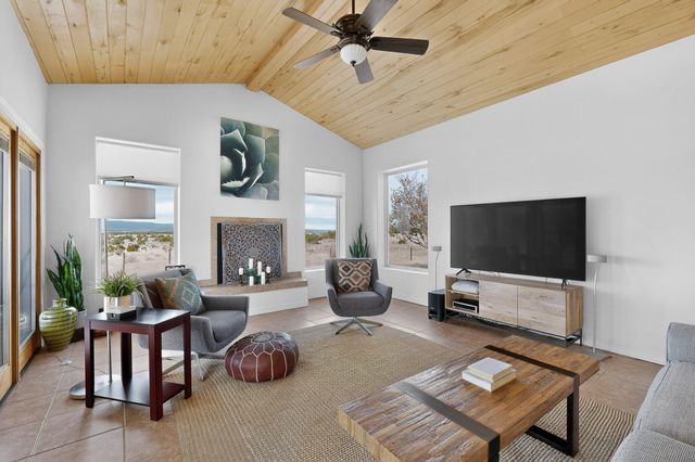 216 Moho Trail, Mountainair, NM 87036