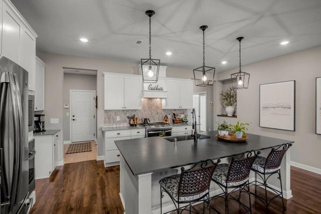 11511 Brookview Drive, Maple Grove, MN 55311