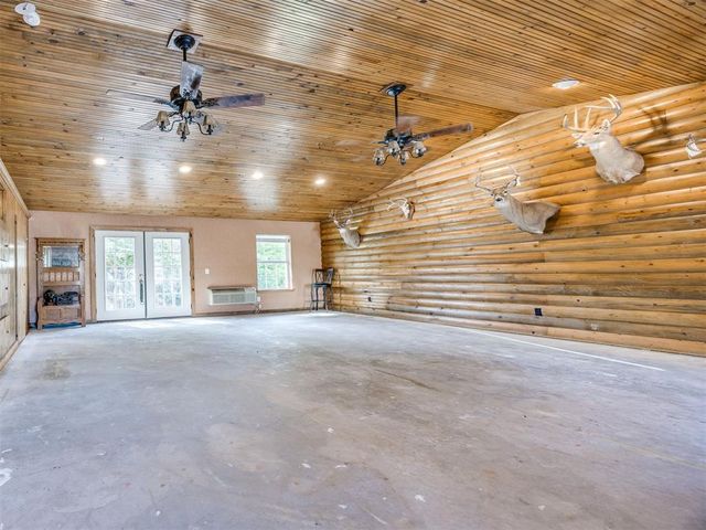 10201 Fawn Valley Drive, Mustang, OK 73064