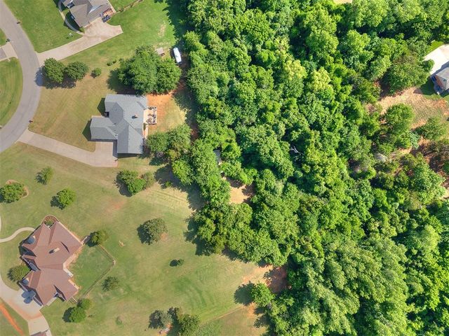 10201 Fawn Valley Drive, Mustang, OK 73064