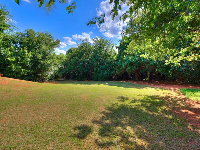 10201 Fawn Valley Drive, Mustang, OK 73064