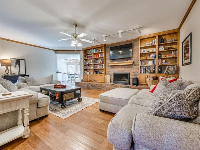 10201 Fawn Valley Drive, Mustang, OK 73064