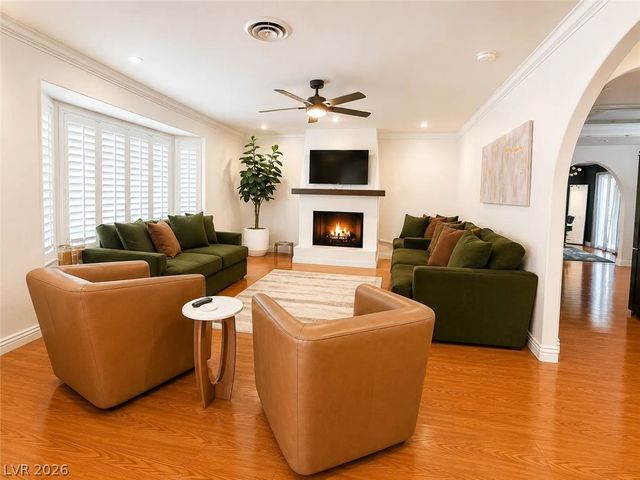 3010 East Viking Road, Las Vegas, NV 89121