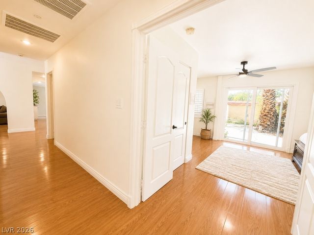 3010 East Viking Road, Las Vegas, NV 89121