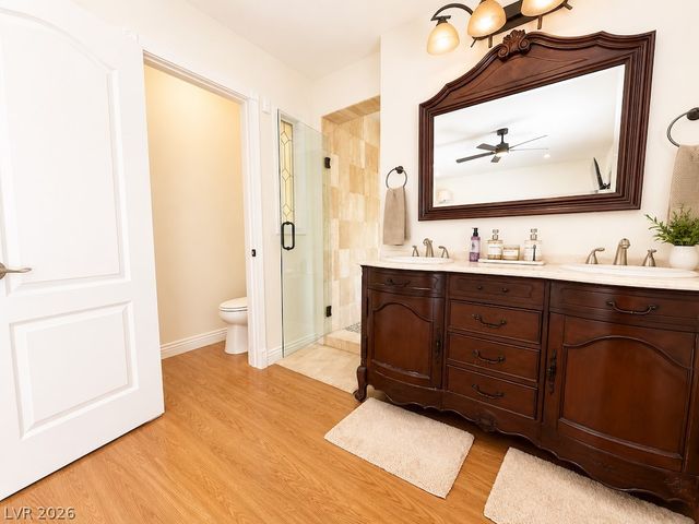 3010 East Viking Road, Las Vegas, NV 89121