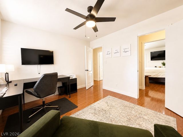3010 East Viking Road, Las Vegas, NV 89121