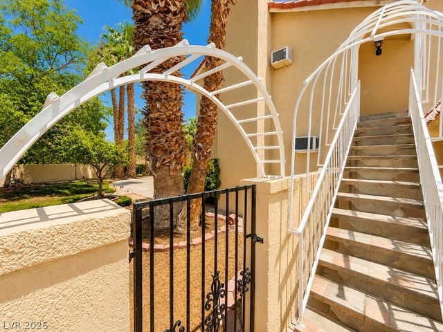 3010 East Viking Road, Las Vegas, NV 89121
