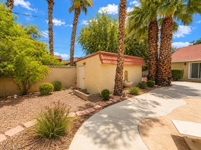 3010 East Viking Road, Las Vegas, NV 89121