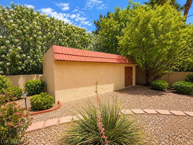 3010 East Viking Road, Las Vegas, NV 89121