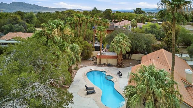 3010 East Viking Road, Las Vegas, NV 89121