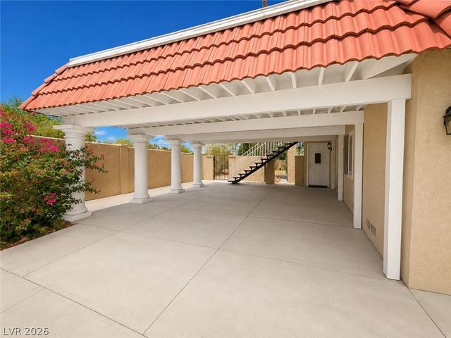 3010 East Viking Road, Las Vegas, NV 89121