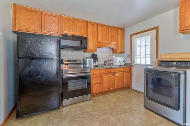 2017 Shelby Avenue, Evansville, IN 47714