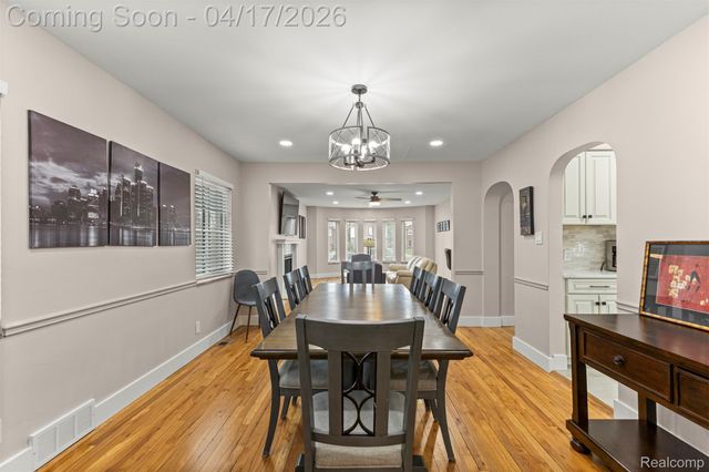 5235 W Outer Drive, Detroit, MI 48235