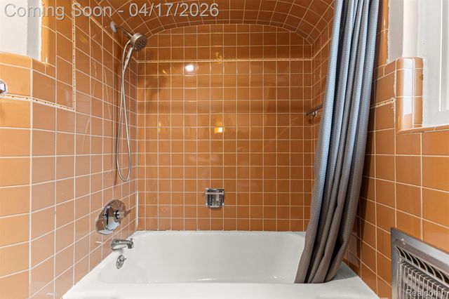 5235 W Outer Drive, Detroit, MI 48235