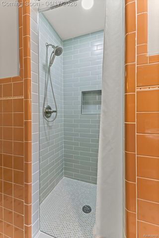 5235 W Outer Drive, Detroit, MI 48235