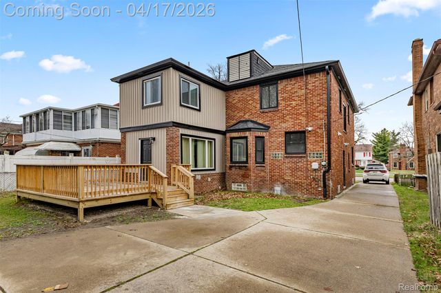 5235 W Outer Drive, Detroit, MI 48235