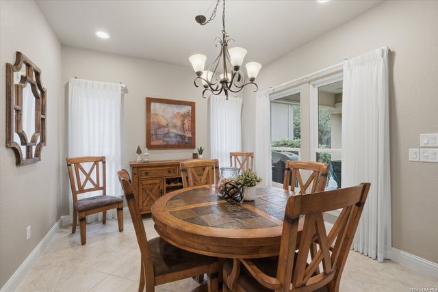 787 Mission Trl, New Braunfels, TX 78130