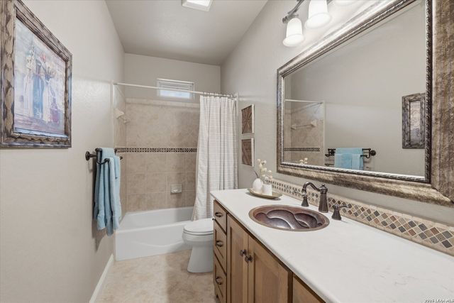 787 Mission Trl, New Braunfels, TX 78130