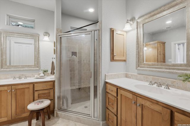 787 Mission Trl, New Braunfels, TX 78130