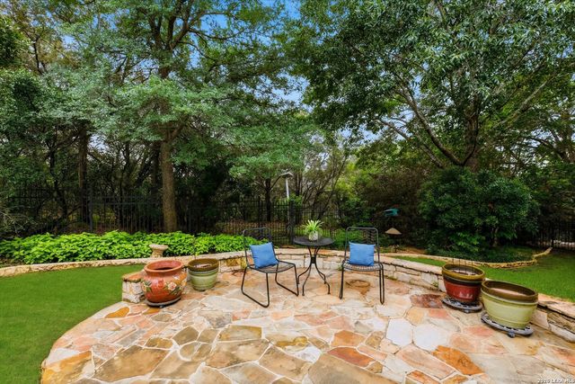 787 Mission Trl, New Braunfels, TX 78130