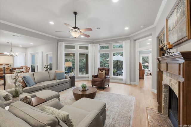 787 Mission Trl, New Braunfels, TX 78130
