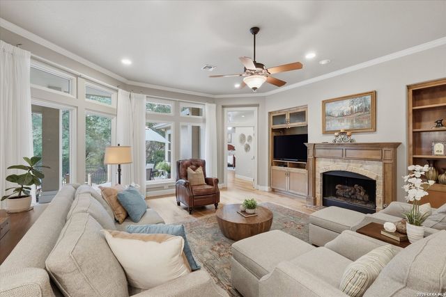 787 Mission Trl, New Braunfels, TX 78130
