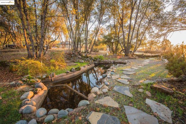 16161 Parkridge Ave, Sonora, CA 95370