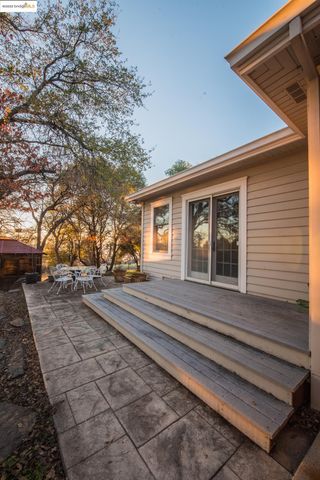 16161 Parkridge Ave, Sonora, CA 95370