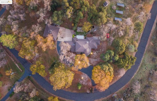 16161 Parkridge Ave, Sonora, CA 95370